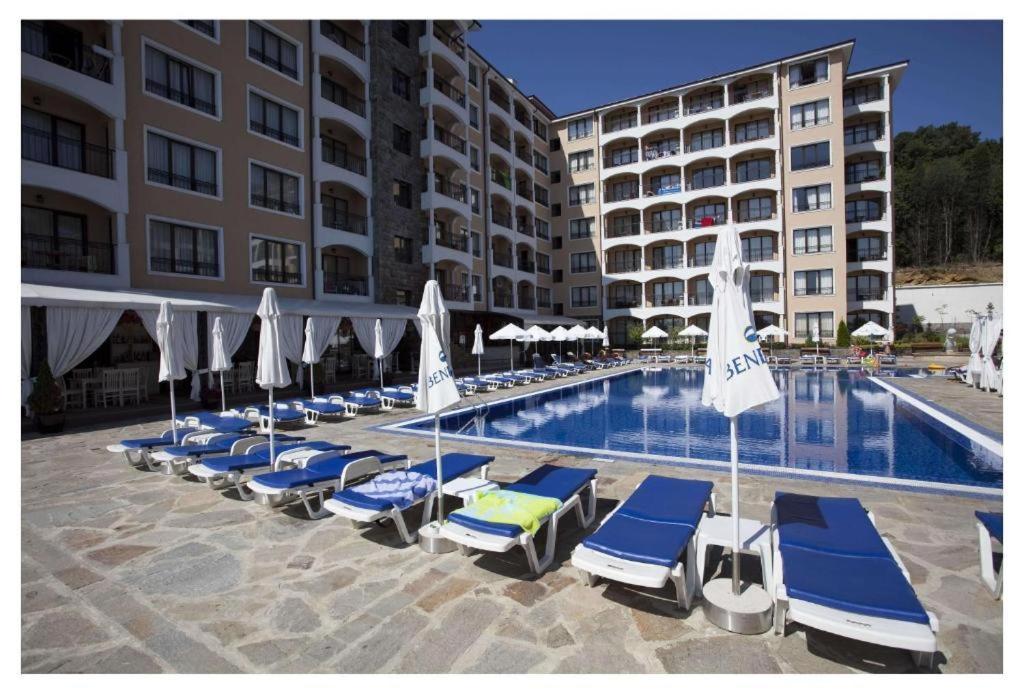 Bendita Mare Apartment โกลเดน แซนส์ ภายนอก รูปภาพ